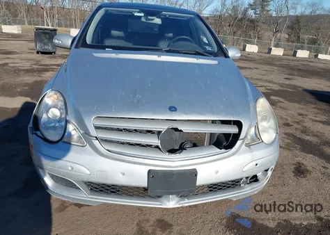 2007 Mercedes-Benz R 350 4Matic z USA, uszkodzony, nr VIN 4JGCB65E27A039803